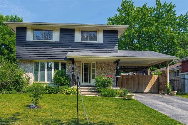 49 Brier Park Road, House detached with 3 bedrooms, 1 bathrooms and null parking in Brantford ON | Image 1