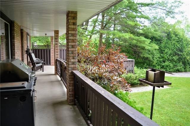 662 Lakeshore Rd E, House detached with 3 bedrooms, 1 bathrooms and 2 parking in Oro Medonte ON | Image 3