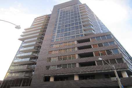 1017 - 320 Richmond St, Condo with 1 bedrooms, 1 bathrooms and 1 parking in Toronto ON | Image 1