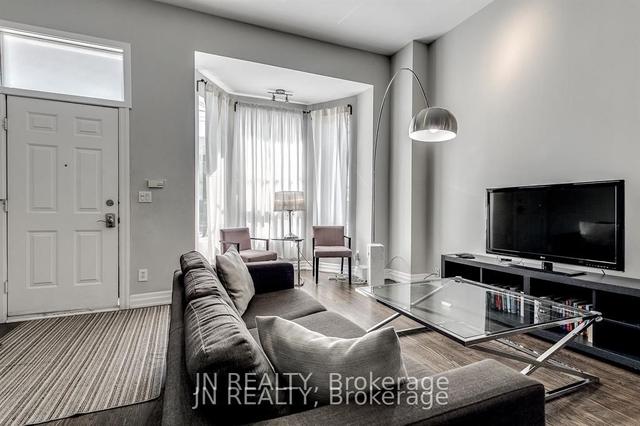 308 Harbord St, House semidetached with 3 bedrooms, 2 bathrooms and 0 parking in Toronto ON | Image 32
