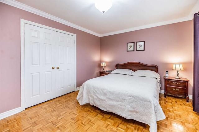 31 Keith Ave, House semidetached with 3 bedrooms, 3 bathrooms and 3 parking in Toronto ON | Image 26