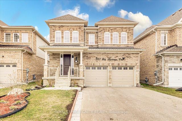 52 Bill Hutchinson Cres, House detached with 4 bedrooms, 4 bathrooms and 6 parking in Clarington ON | Image 1