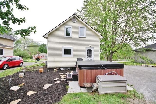 6498 Fourth Line Road, House detached with 3 bedrooms, 1 bathrooms and 6 parking in Ottawa ON | Image 27