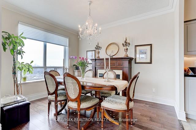 rg5 - 2 Clairtrell Rd, Condo with 2 bedrooms, 3 bathrooms and 2 parking in Toronto ON | Image 28