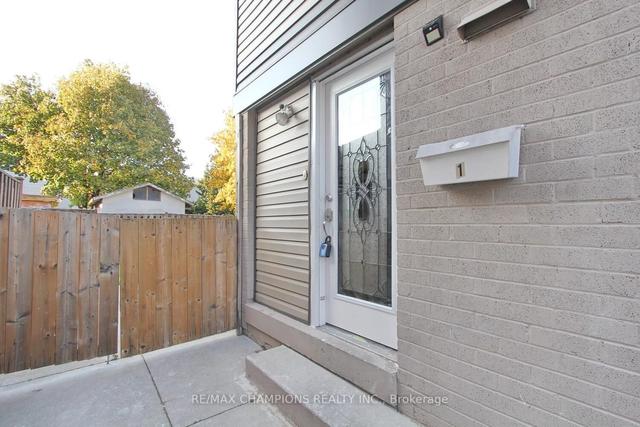 1 Golden Gate Dr, House detached with 3 bedrooms, 3 bathrooms and 4 parking in Brampton ON | Image 34