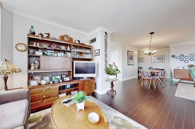 1004 - 7440 Bathurst St, Condo with 2 bedrooms, 2 bathrooms and 2 parking in Vaughan ON | Image 3