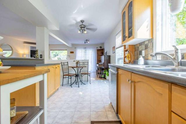 15 Ginger Crt, House detached with 3 bedrooms, 3 bathrooms and 4 parking in Guelph ON | Image 8