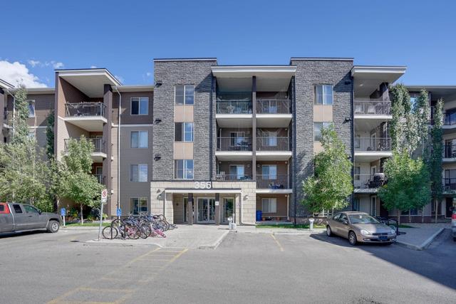425 - 355 Taralake Way Ne, Condo with 2 bedrooms, 2 bathrooms and 1 parking in Calgary AB | Image 2