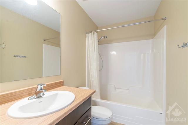 613 Pamplona Private, Townhouse with 3 bedrooms, 3 bathrooms and 4 parking in Ottawa ON | Image 18