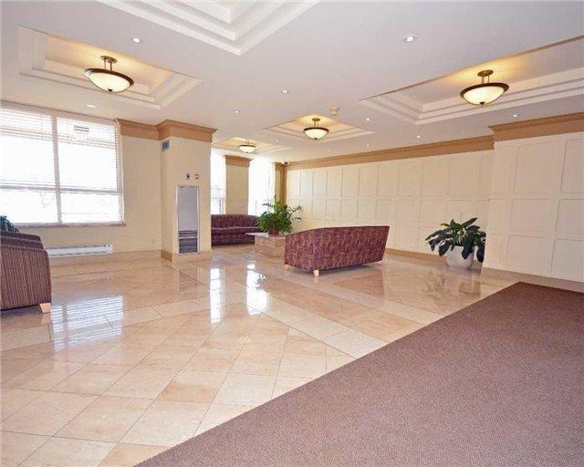 1915 - 330 Mccowan Rd, Condo with 2 bedrooms, 2 bathrooms and 1 parking in Toronto ON | Image 9