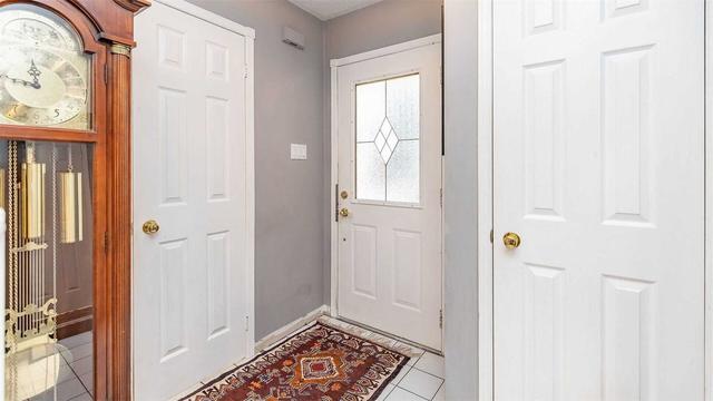 39 Hood Cres, House detached with 3 bedrooms, 3 bathrooms and 4 parking in Brampton ON | Image 18