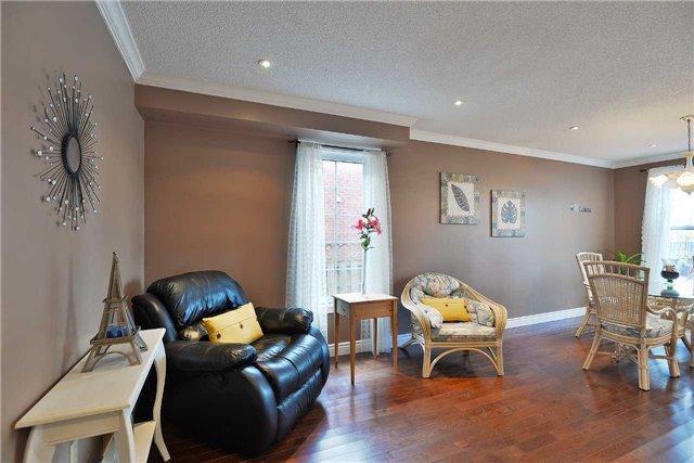 8 Tina Crt, House detached with 4 bedrooms, 3 bathrooms and 6 parking in Brampton ON | Image 5