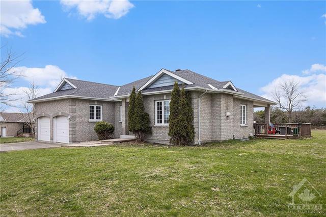 10 Meadowview Drive, House detached with 4 bedrooms, 2 bathrooms and 6 parking in North Grenville ON | Image 20