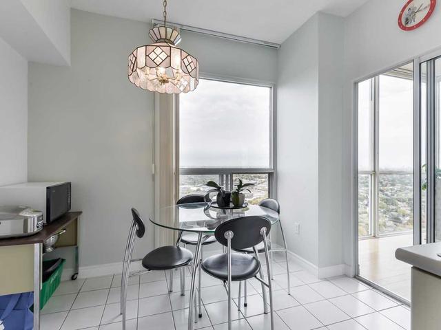 3609 - 5 Concorde Pl, Condo with 2 bedrooms, 2 bathrooms and 1 parking in Toronto ON | Image 9