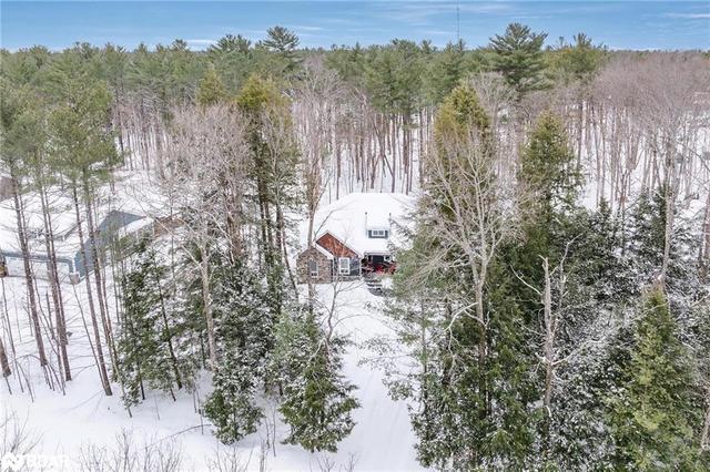 1033 Picard Lane, House detached with 3 bedrooms, 2 bathrooms and 8 parking in Gravenhurst ON | Image 14