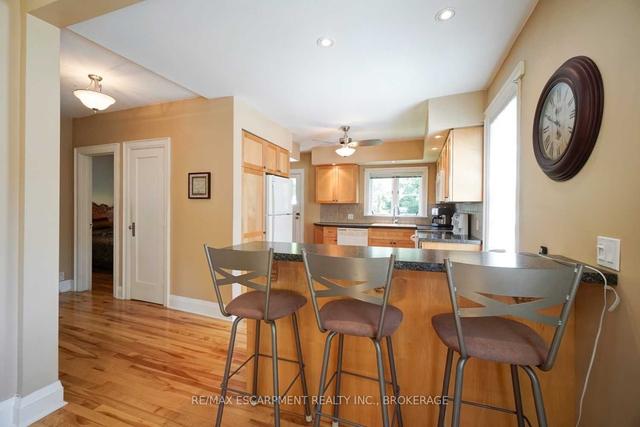959 Birchwood Ave, House detached with 3 bedrooms, 2 bathrooms and 6 parking in Burlington ON | Image 5