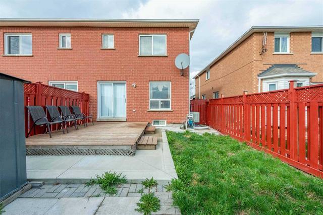 282 Pressed Brick Dr W, House semidetached with 3 bedrooms, 4 bathrooms and 4 parking in Brampton ON | Image 28
