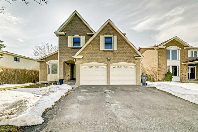 34 Moffatt Ave, House detached with 3 bedrooms, 3 bathrooms and 4 parking in Brampton ON | Image 12