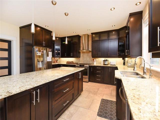 458 Lockmaster Crescent, House detached with 4 bedrooms, 5 bathrooms and 12 parking in Ottawa ON | Image 9