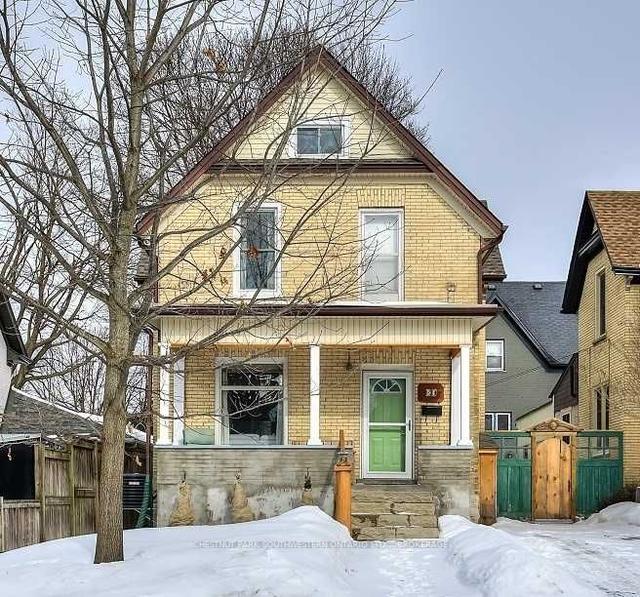30 Samuel St, House detached with 3 bedrooms, 2 bathrooms and 3 parking in Kitchener ON | Image 1