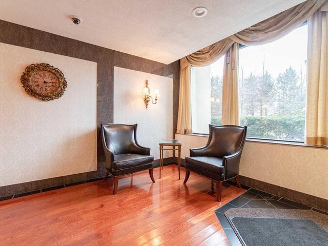 806 - 10 Malta Ave, Condo with 2 bedrooms, 2 bathrooms and 1 parking in Brampton ON | Image 2