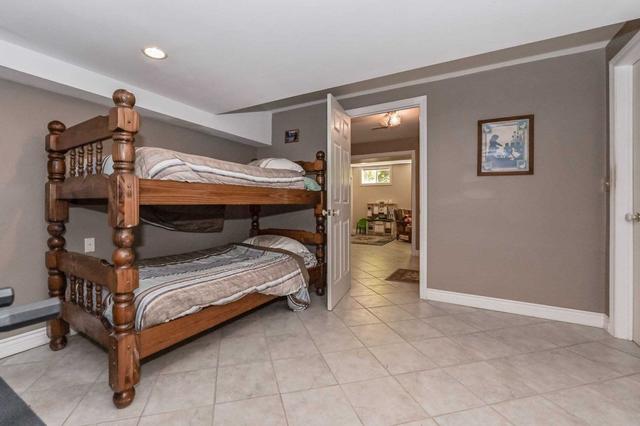 8572 Concession 4 Sdrd, House detached with 4 bedrooms, 2 bathrooms and 10 parking in Wellington North ON | Image 17