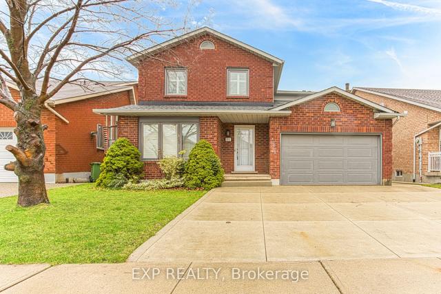 1035 Greenhill Ave, House detached with 4 bedrooms, 3 bathrooms and 4.5 parking in Hamilton ON | Image 1