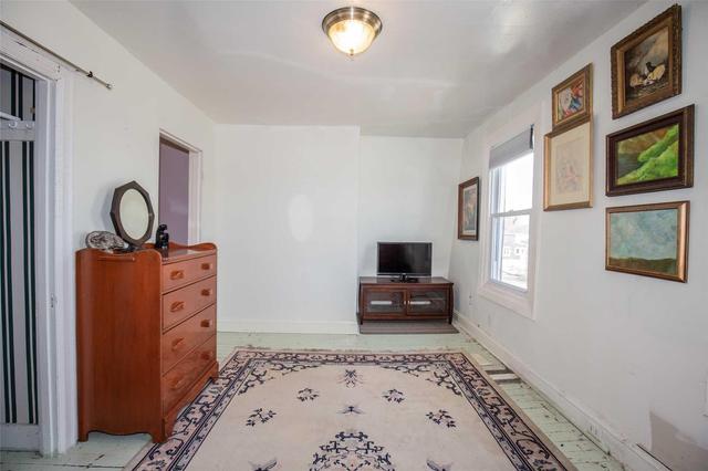 38 Land St, House detached with 2 bedrooms, 1 bathrooms and 1 parking in Hamilton ON | Image 10