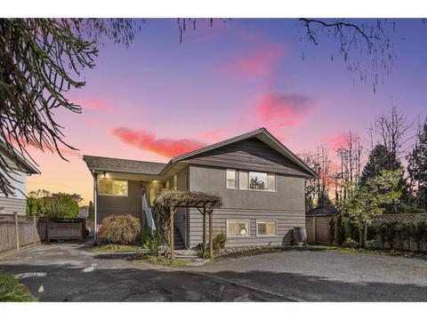 20061 Grade Crescent, House detached with 4 bedrooms, 3 bathrooms and 6 parking in Langley BC | Card Image