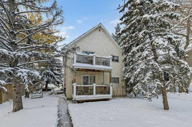 419 11 Street Ne, House other with 6 bedrooms, 2 bathrooms and 5 parking in Calgary AB | Image 1