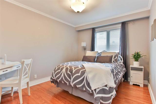 51 Sawley Dr, House detached with 3 bedrooms, 3 bathrooms and 2 parking in Toronto ON | Image 12