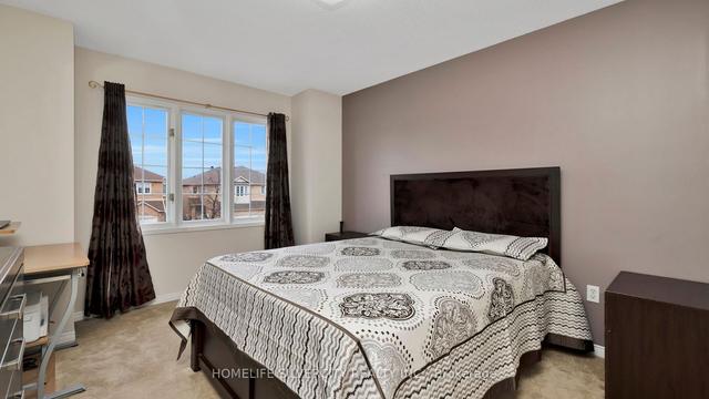 70 Tumbleweed Tr, House semidetached with 4 bedrooms, 4 bathrooms and 5 parking in Brampton ON | Image 13