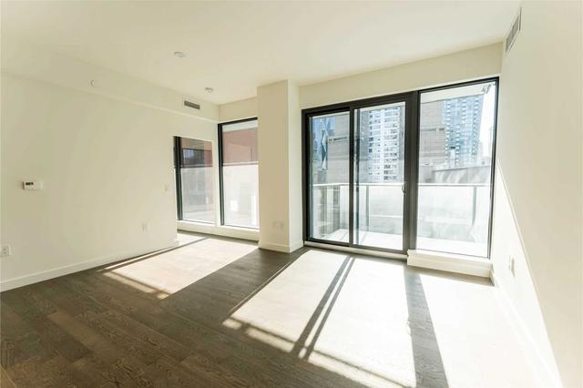 905 - 2a Church St, Condo with 2 bedrooms, 2 bathrooms and 1 parking in Toronto ON | Image 1
