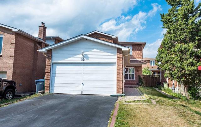 19 Alabaster Dr, House detached with 3 bedrooms, 3 bathrooms and 4 parking in Brampton ON | Image 1