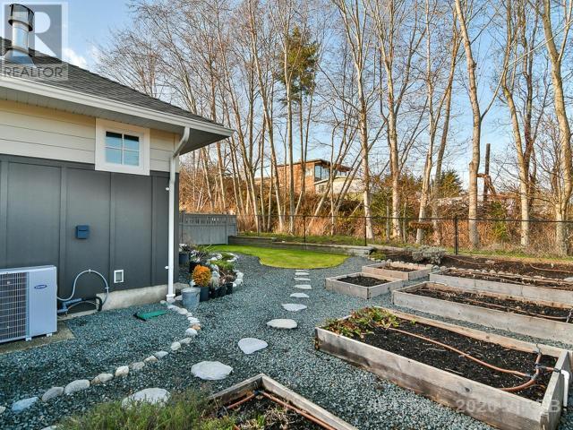 #18 2991 North Beach Drive, House attached with 2 bedrooms, 2 bathrooms and 1 parking in Campbell River BC | Image 27