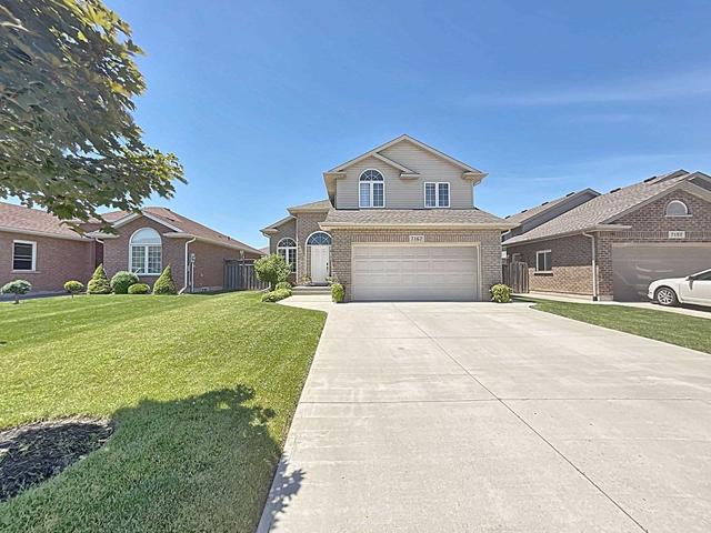 7167 St Michael Ave, House detached with 3 bedrooms, 3 bathrooms and 4 parking in Niagara Falls ON | Image 1