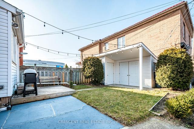 2 French Ave, House detached with 3 bedrooms, 2 bathrooms and 1 parking in Toronto ON | Image 25