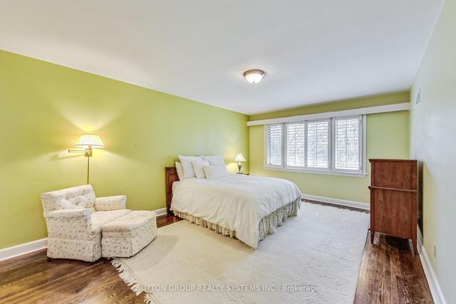 416 The Kingsway, House detached with 3 bedrooms, 3 bathrooms and 6 parking in Toronto ON | Image 2