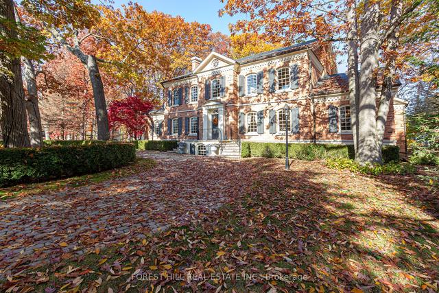 2438 Doulton Dr, House detached with 6 bedrooms, 8 bathrooms and 24 parking in Mississauga ON | Image 12