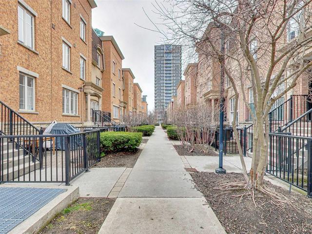 Th 838 - 46 Western Battery Rd, Townhouse with 2 bedrooms, 2 bathrooms and 1 parking in Toronto ON | Image 5