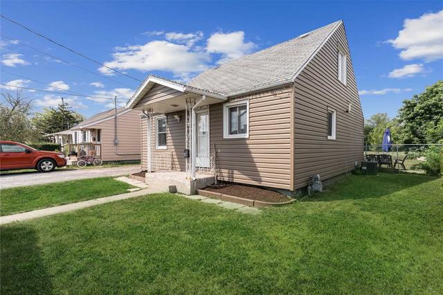 117 Grantham Ave S, House detached with 3 bedrooms, 1 bathrooms and 5 parking in St. Catharines ON | Image 13