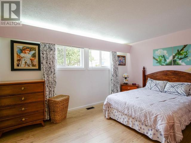 1351 Picard Avenue, House detached with 2 bedrooms, 3 bathrooms and null parking in Quesnel BC | Image 21