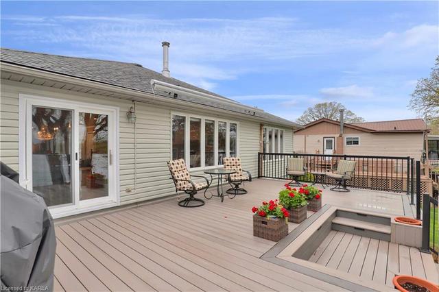 35 Sunrise Court, House detached with 3 bedrooms, 3 bathrooms and 8 parking in Prince Edward County ON | Image 2