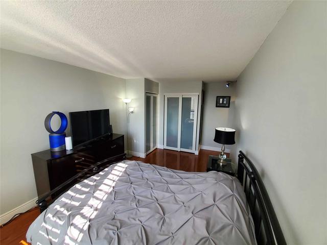 1209 - 21 Overlea Blvd, Condo with 2 bedrooms, 1 bathrooms and 1 parking in Toronto ON | Image 6