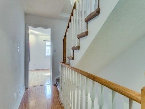 33 - 6 Wellesley Pl, House attached with 2 bedrooms, 3 bathrooms and 1 parking in Toronto ON | Image 7