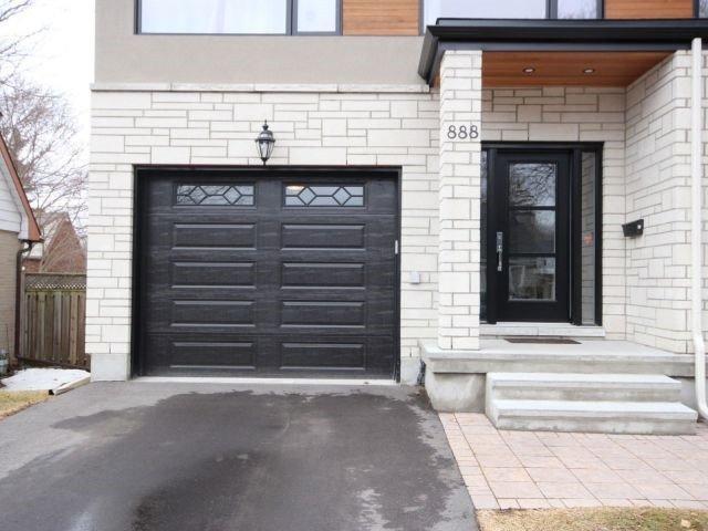 888 Dundee Ave, House semidetached with 3 bedrooms, 4 bathrooms and 3 parking in Ottawa ON | Image 2