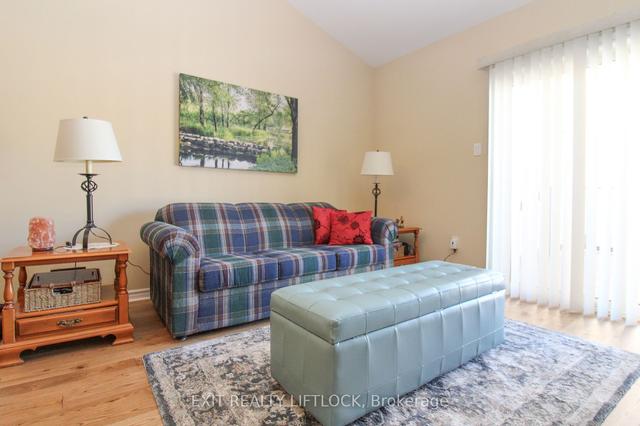 149 Village Cres, Townhouse with 2 bedrooms, 2 bathrooms and 2 parking in Peterborough ON | Image 20
