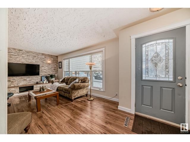 14 Falcon Cr, House detached with 4 bedrooms, 2 bathrooms and 4 parking in St. Albert AB | Image 12