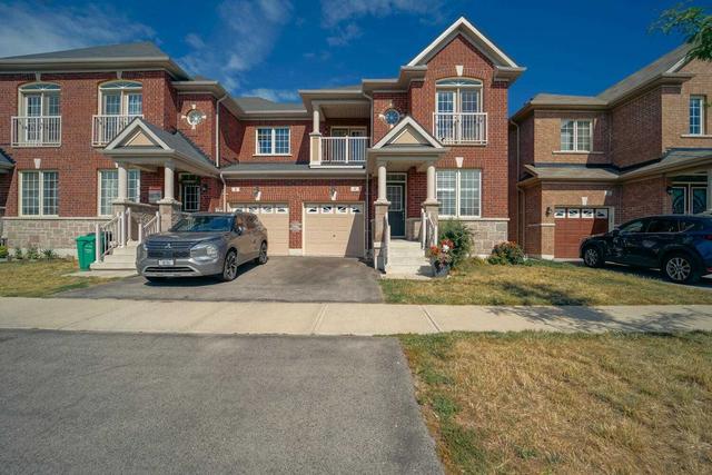 6 Zamek St, House attached with 3 bedrooms, 3 bathrooms and 2 parking in Brampton ON | Image 1