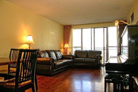 1608 - 18 Hollywood Ave, Condo with 2 bedrooms, 2 bathrooms and 1 parking in Toronto ON | Image 2